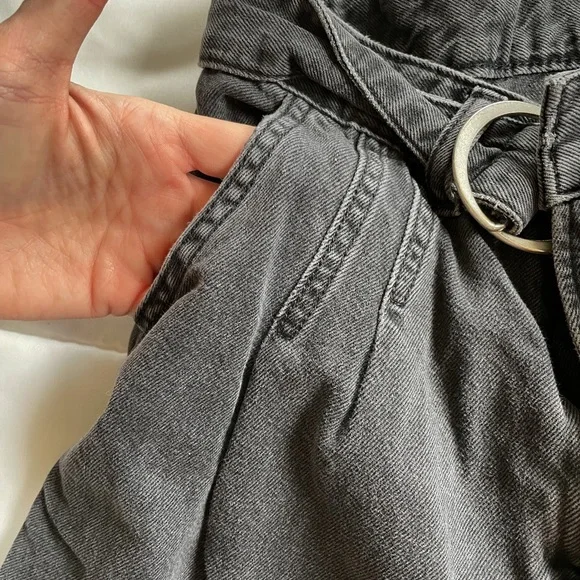 High Waisted Baggy Jeans - Picture 7 of 9